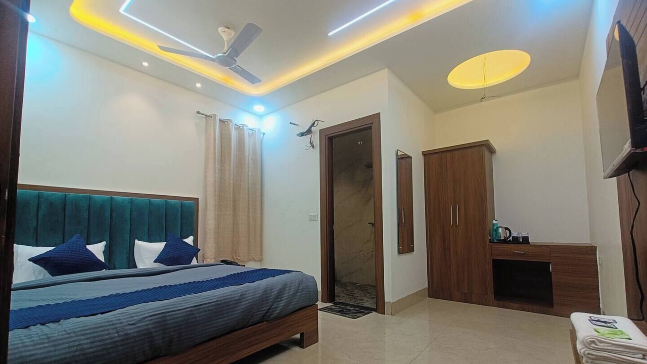 Photo of Bedroom in Agra