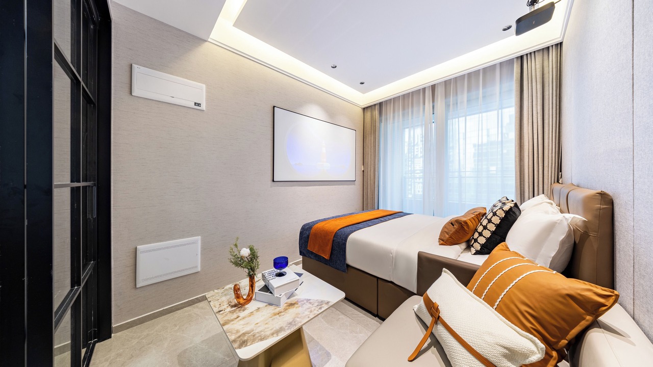 Photo of Livingroom in Central Business District