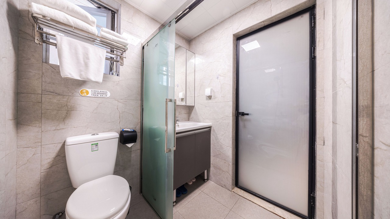 Photo of Bathroom in Central Business District