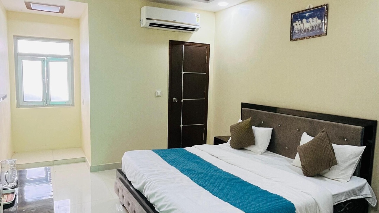 Photo of Bedroom in Agra