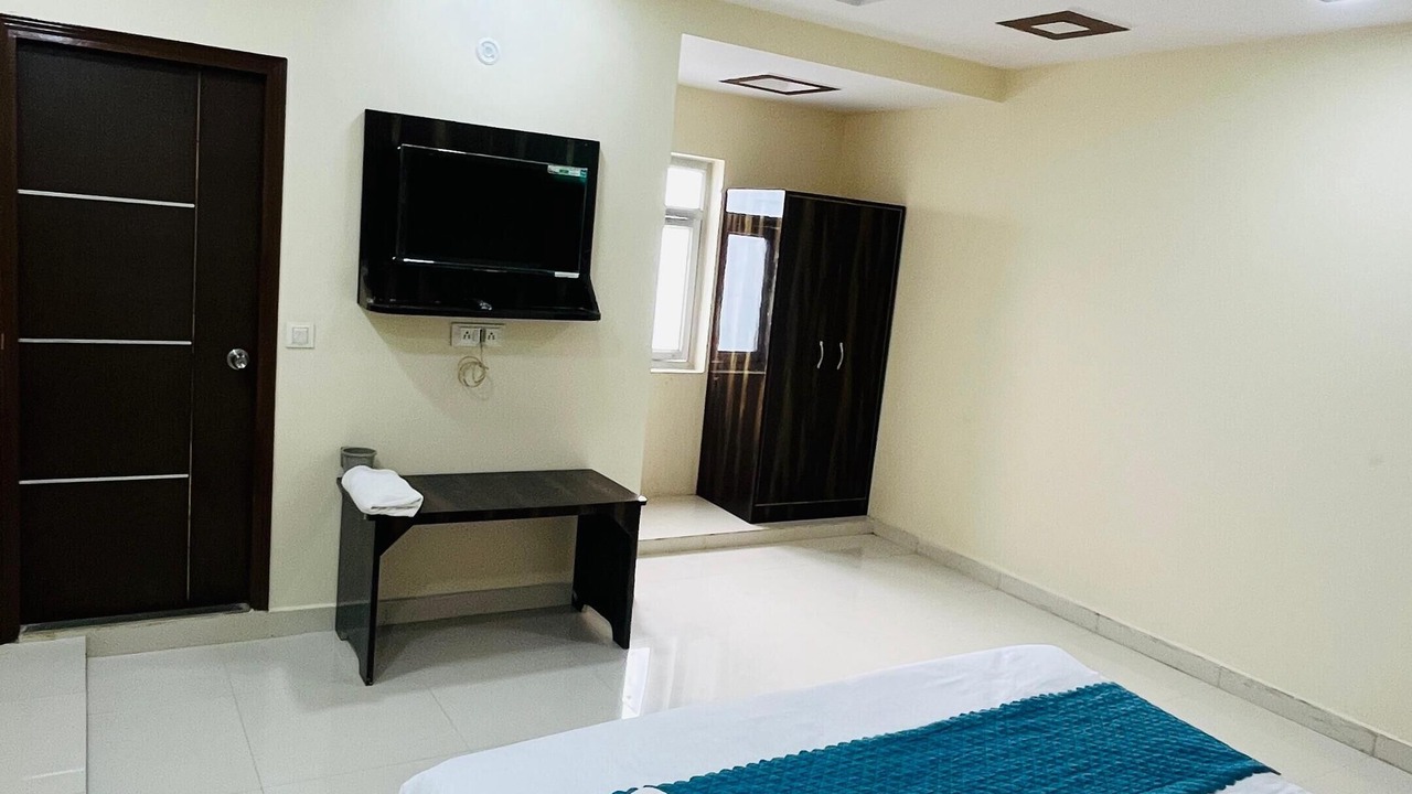 Photo of Bedroom in Agra