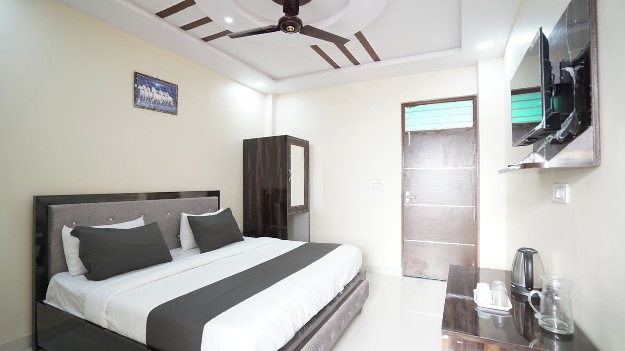 Photo of Bedroom in Agra