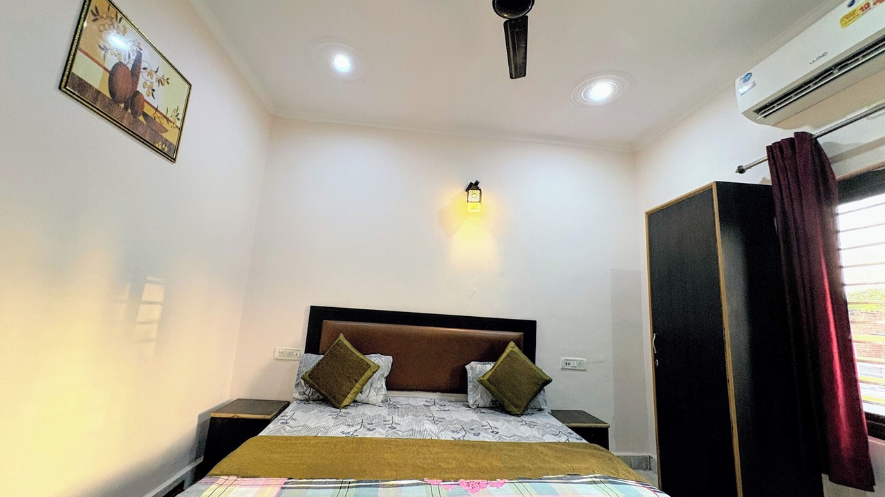Photo of Bedroom in Rakabganj