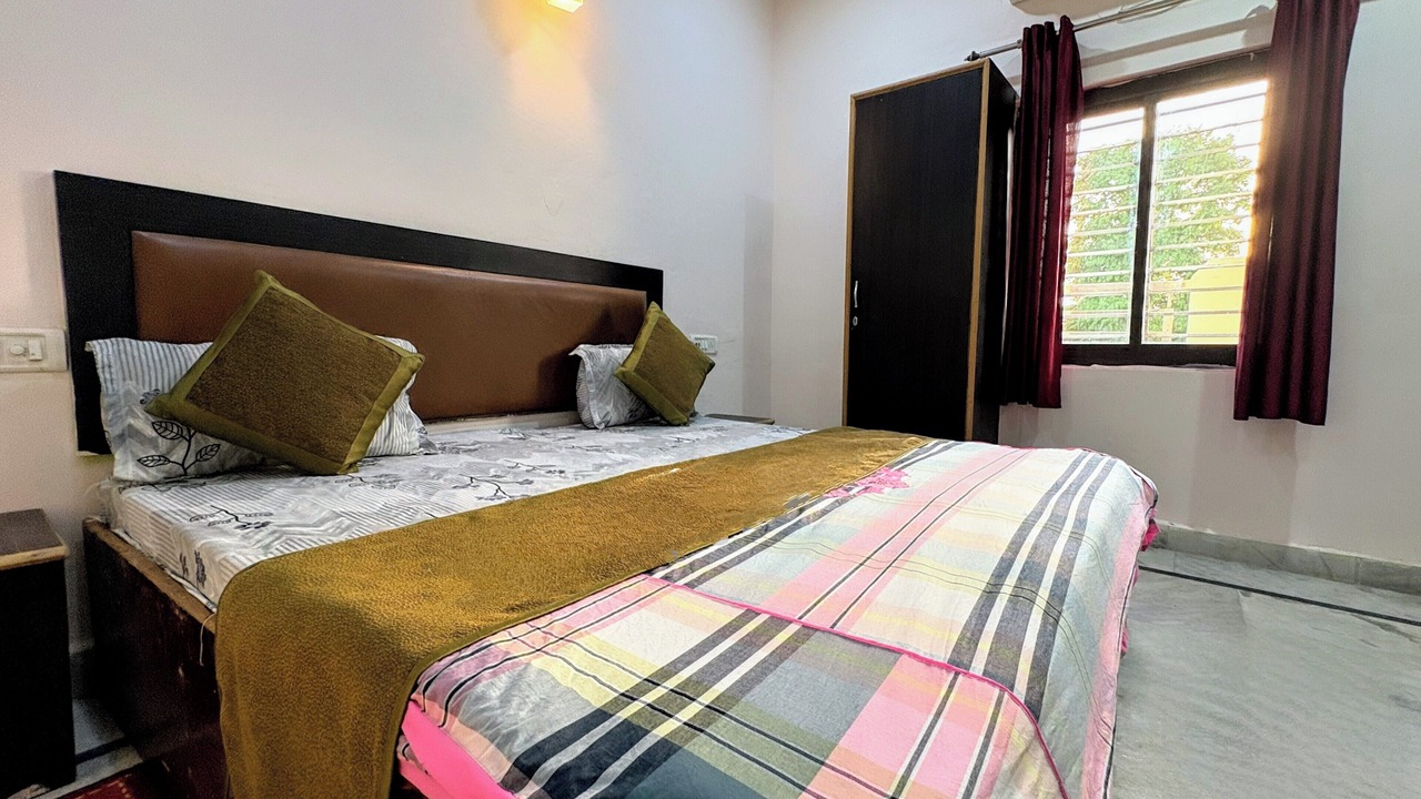 Photo of Bedroom in Rakabganj