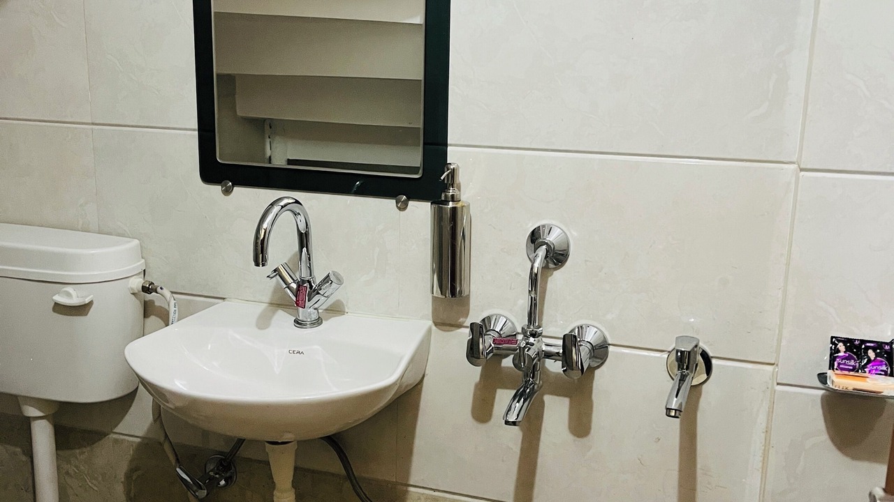 Photo of Bathroom in Hazratganj