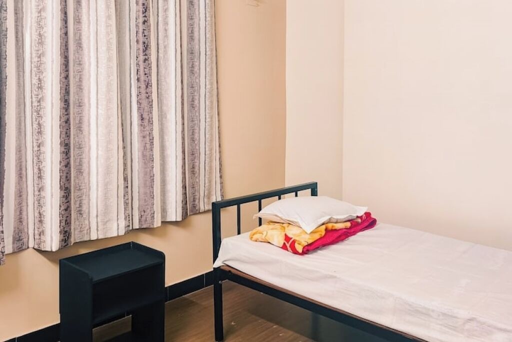Photo of Bedroom in Sualkuchi