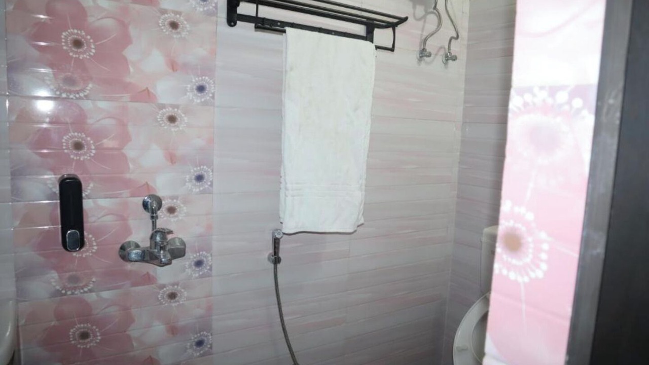 Photo of Bathroom in Mahmoorganj