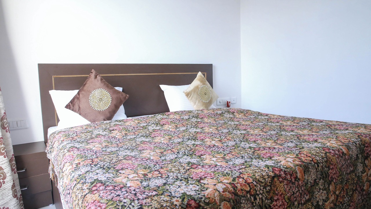 Photo of Bedroom in Taj Ganj