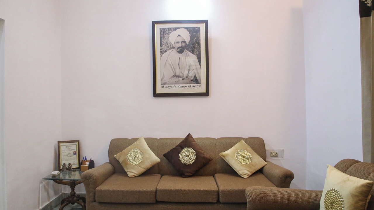 Photo of Livingroom in Taj Ganj