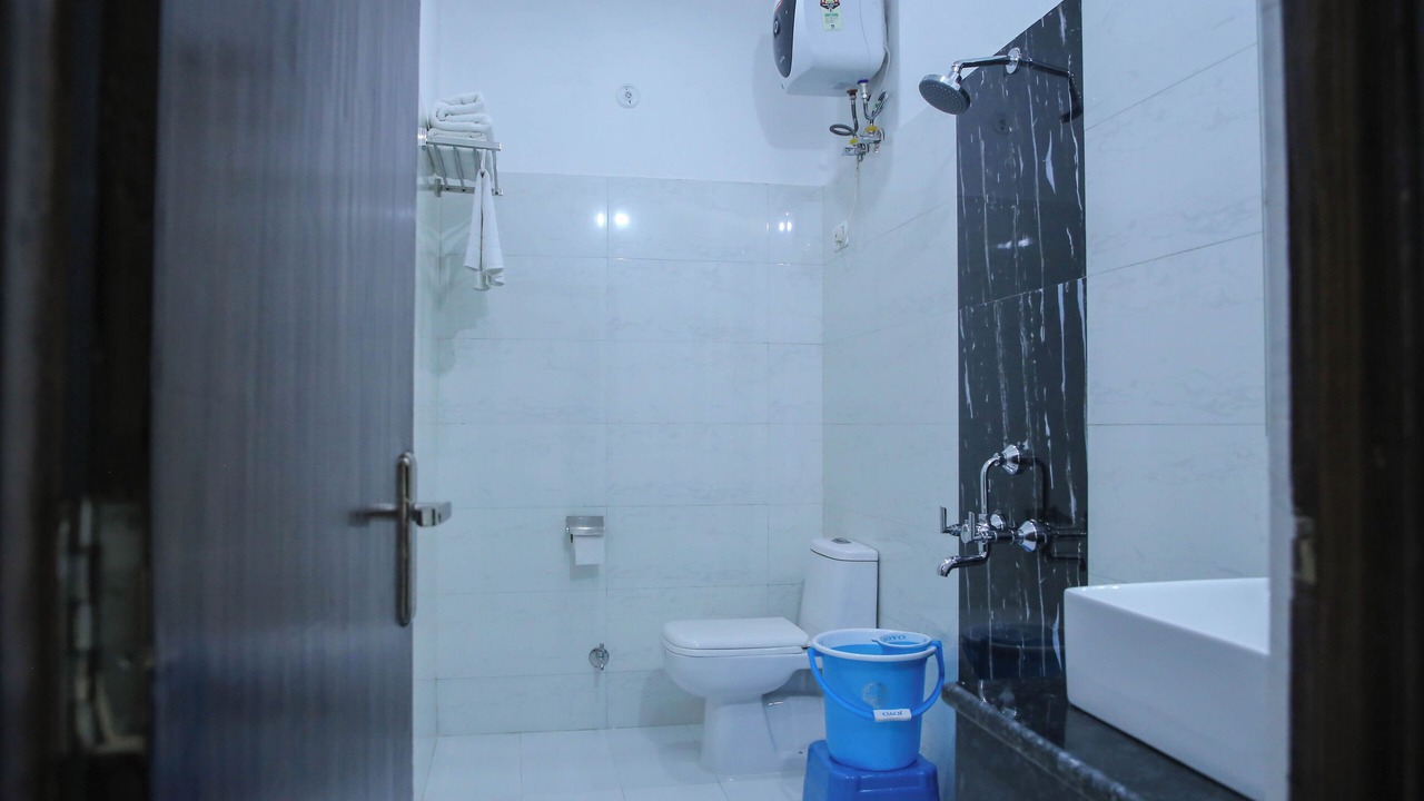 Photo of Bathroom in Taj Ganj