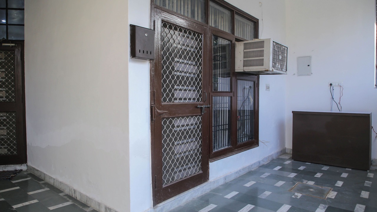 Photo of Others in Taj Ganj