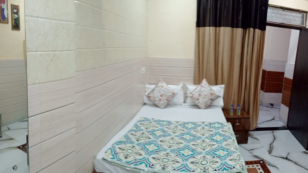 Photo of Bedroom in Agra