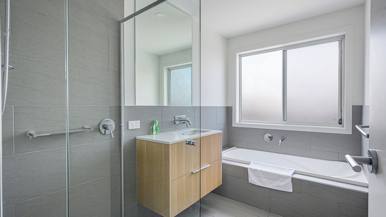 Photo of Bathroom in Denham Court
