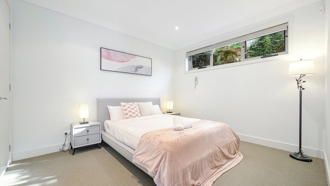 Photo of Bedroom in Oyster Bay