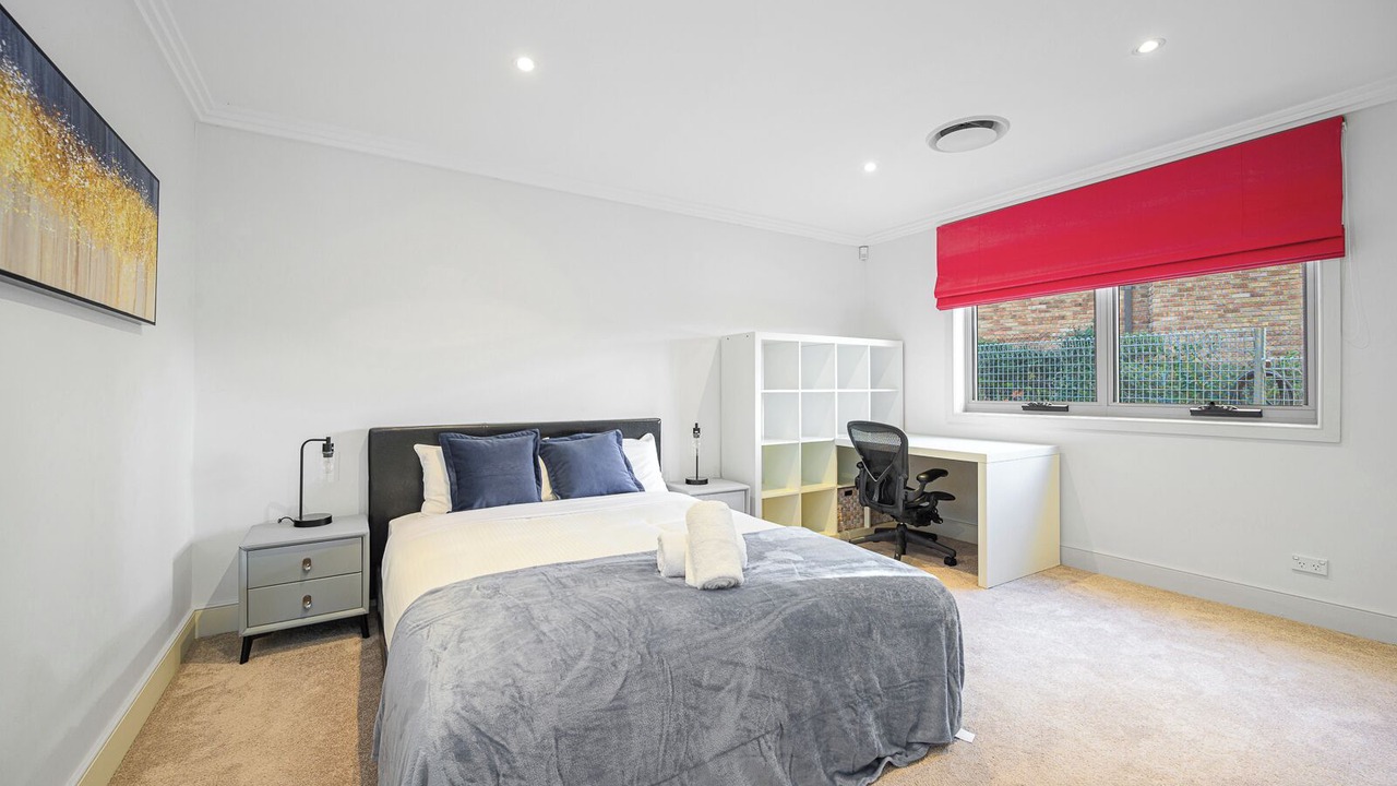 Photo of Bedroom in Oyster Bay