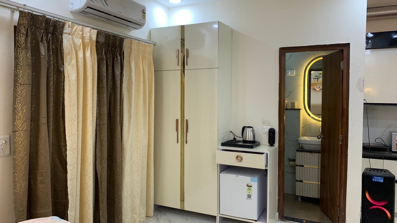 Photo of Bedroom in Greater Noida