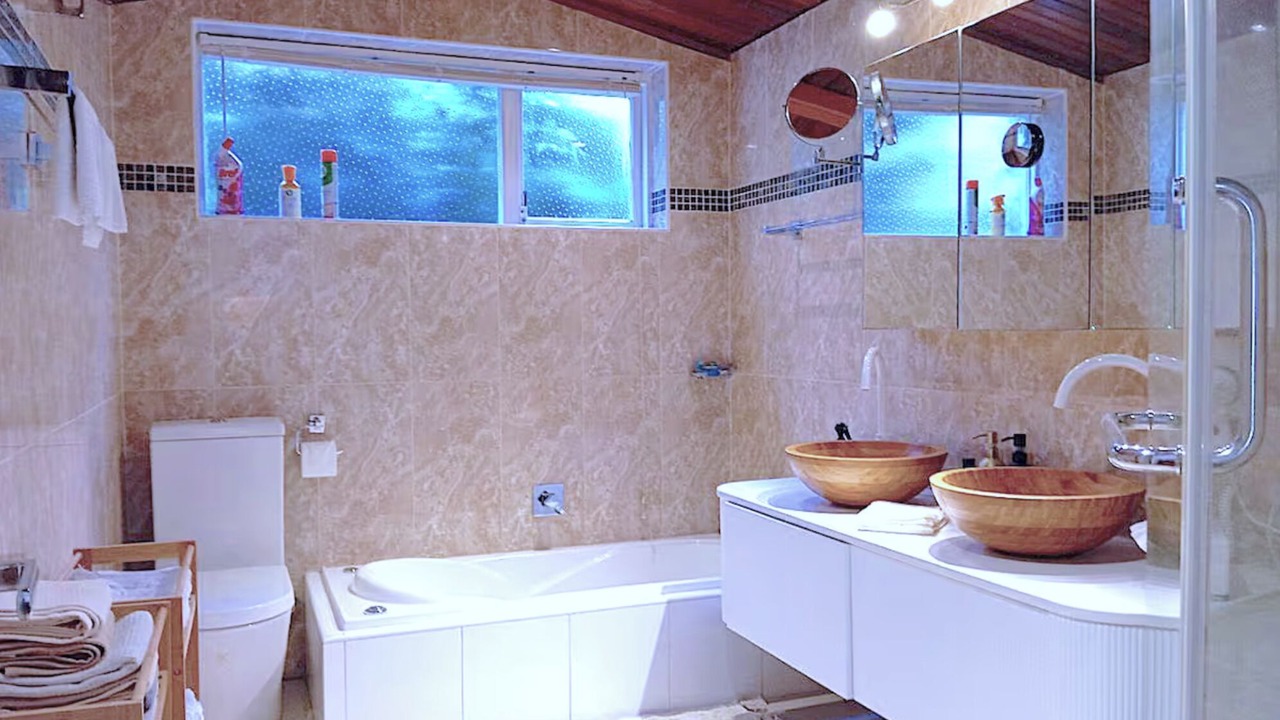 Photo of Bathroom in Castlecrag