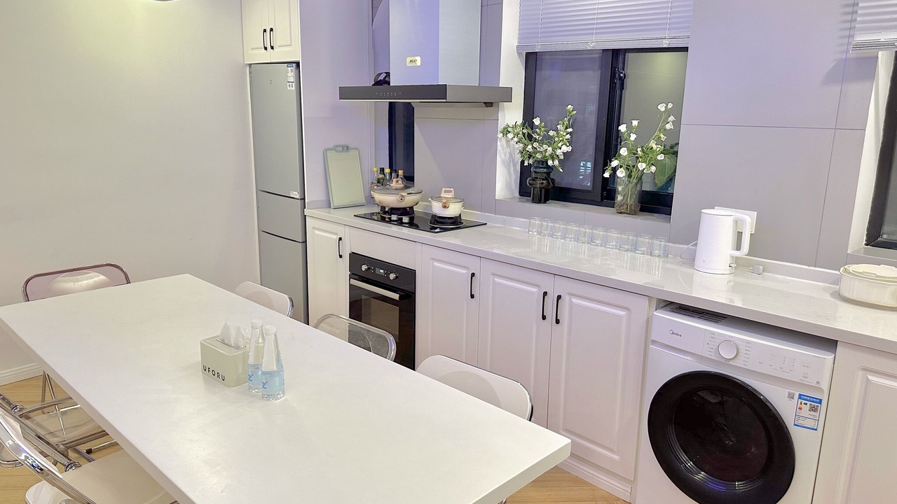 Photo of Kitchen in Downtown Shanghai