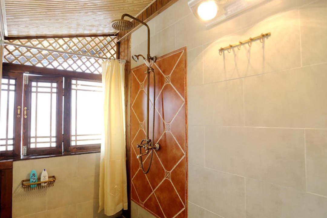 Photo of Bathroom in Shangri-La