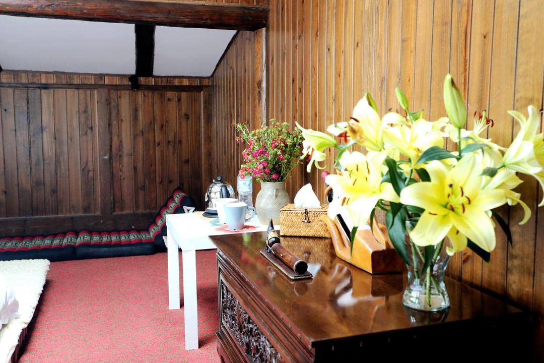 Photo of Others in Shangri-La
