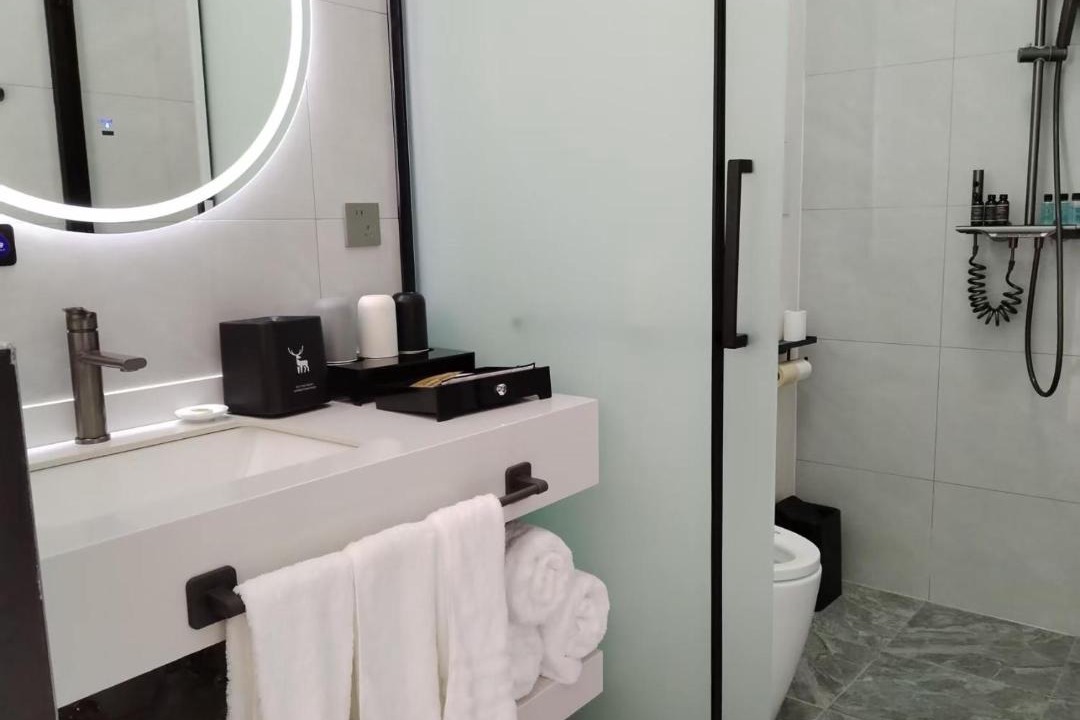 Photo of Bathroom in Deqen County