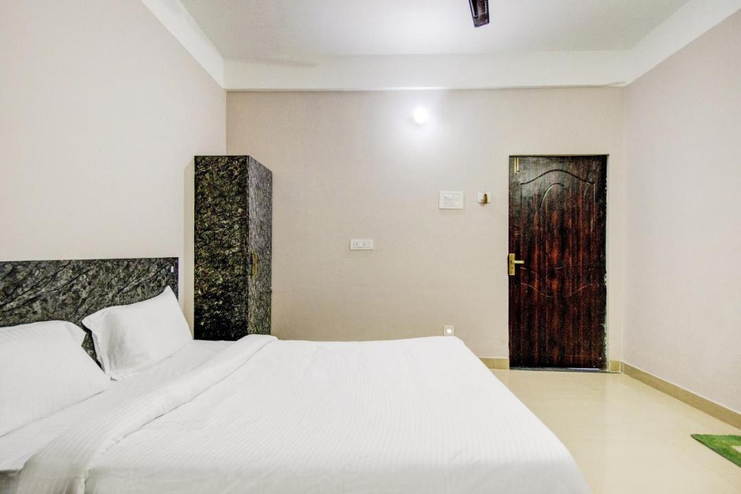 Photo of Bedroom in Sualkuchi