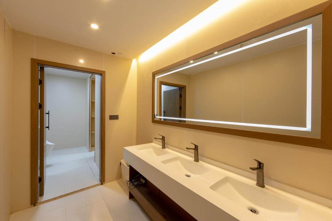 Photo of Bathroom in Shangri-La