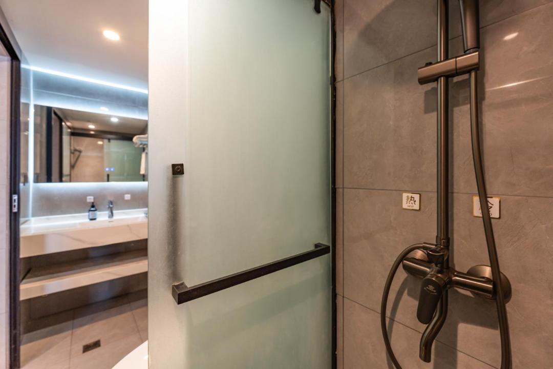 Photo of Bathroom in Dayan Old Town