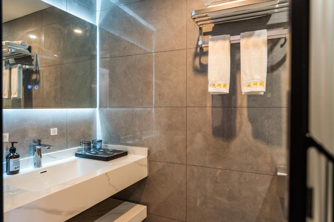 Photo of Bathroom in Dayan Old Town