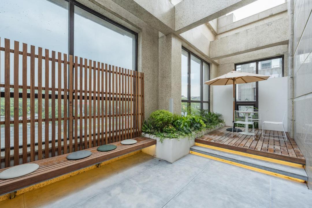 Photo of Patio Balcony in Minhang