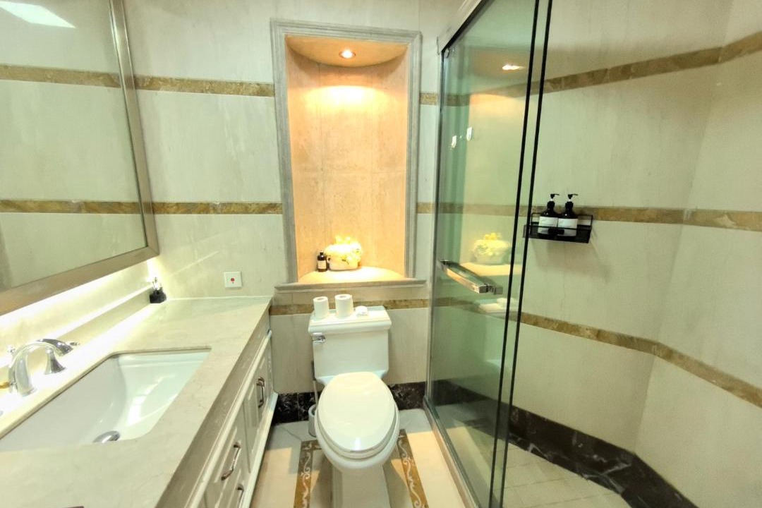 Photo of Bathroom in Lujiazui