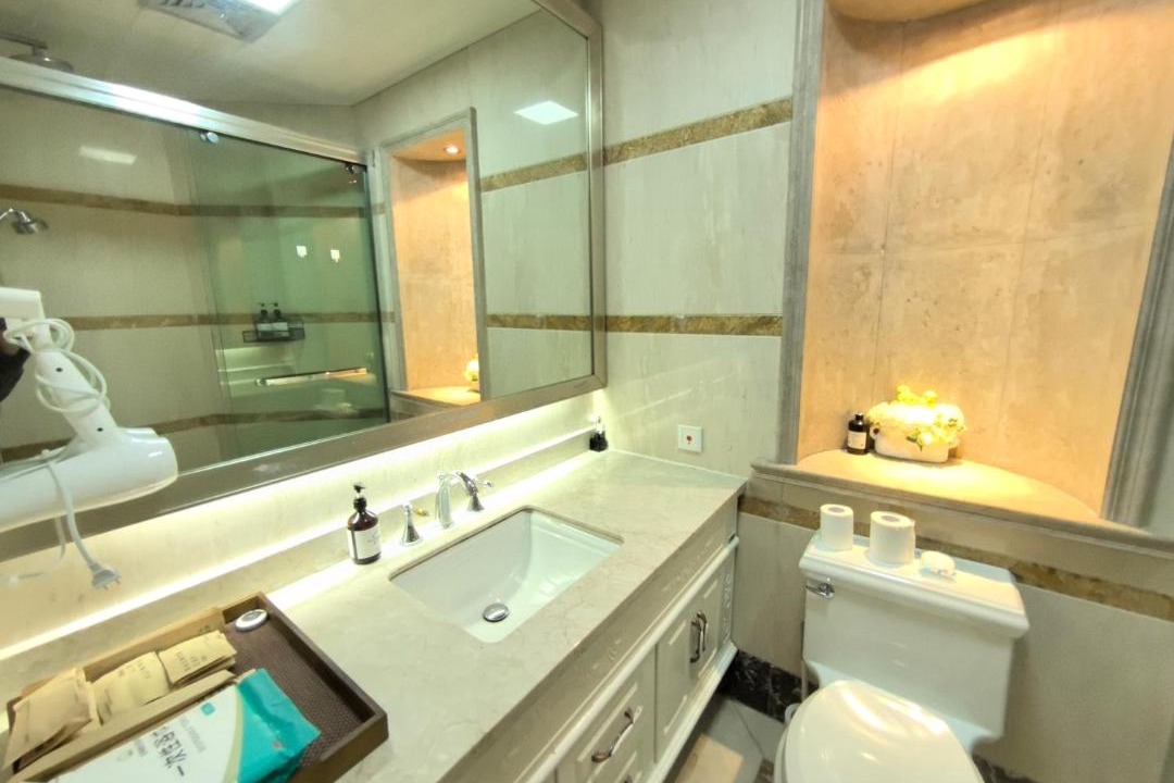 Photo of Bathroom in Lujiazui