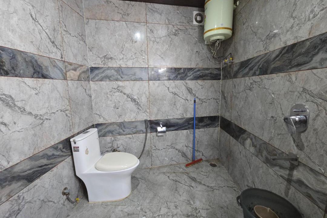 Photo of Bathroom in Bhagsu Nag