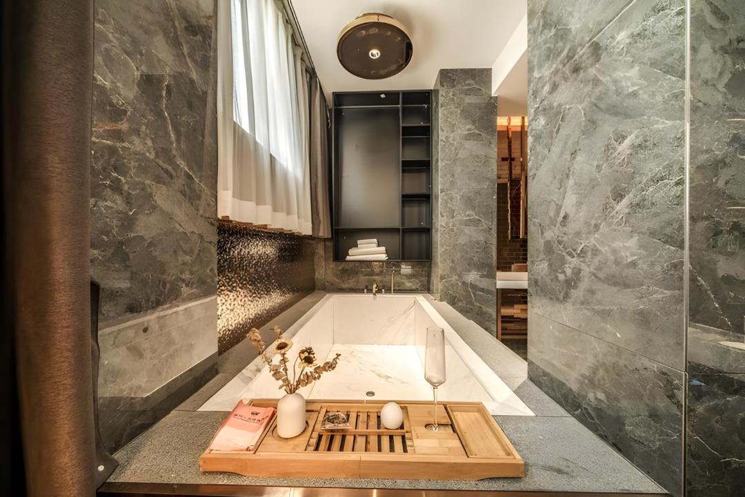 Photo of Bathroom in Longgang