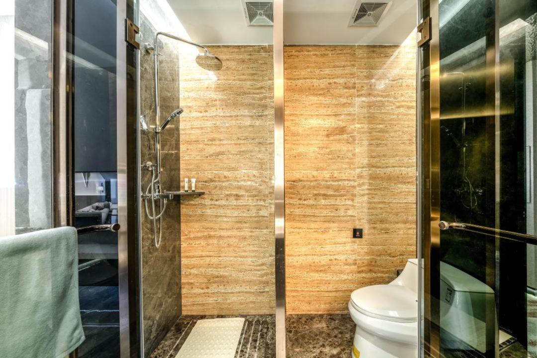 Photo of Bathroom in Longgang