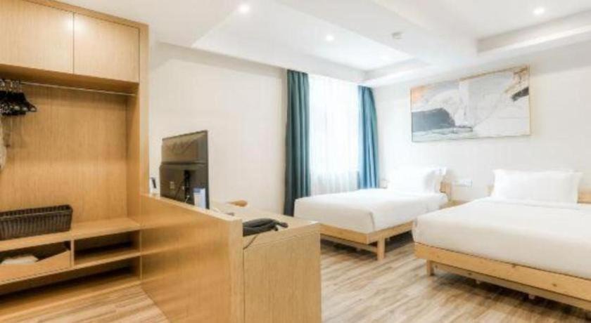 Photo of Bedroom in Dong Hu Lake