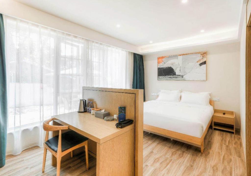 Photo of Bedroom in Dong Hu Lake