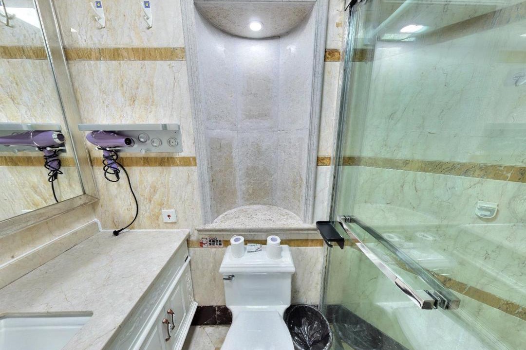 Photo of Bathroom in Lujiazui