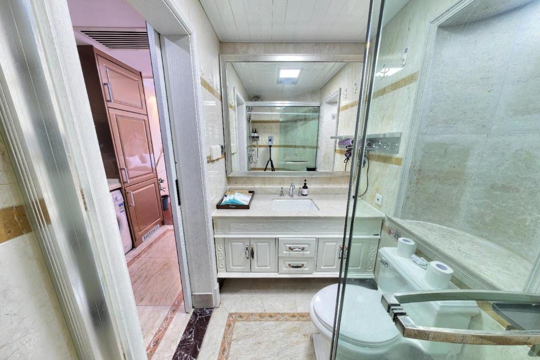 Photo of Bathroom in Lujiazui