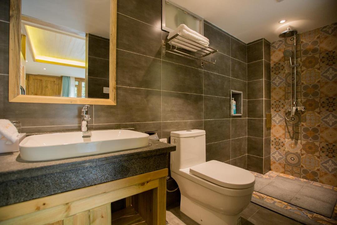 Photo of Bathroom in Dayan Old Town