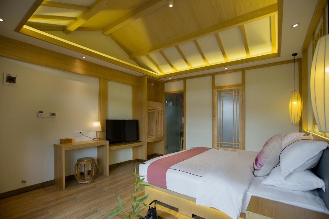 Photo of Bedroom in Dayan Old Town
