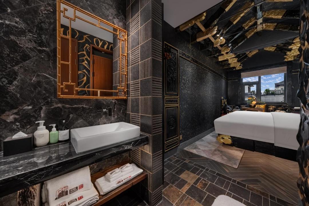 Photo of Bathroom in Lianhu