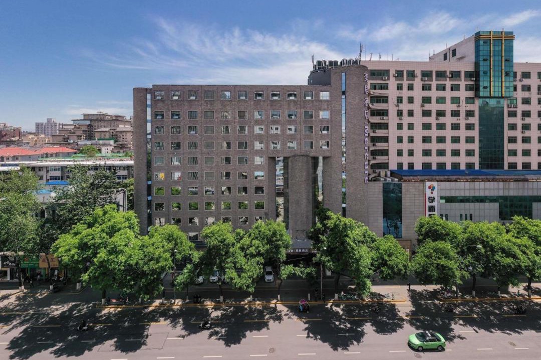 Photo of Buildings in Zhonglou Shangquan