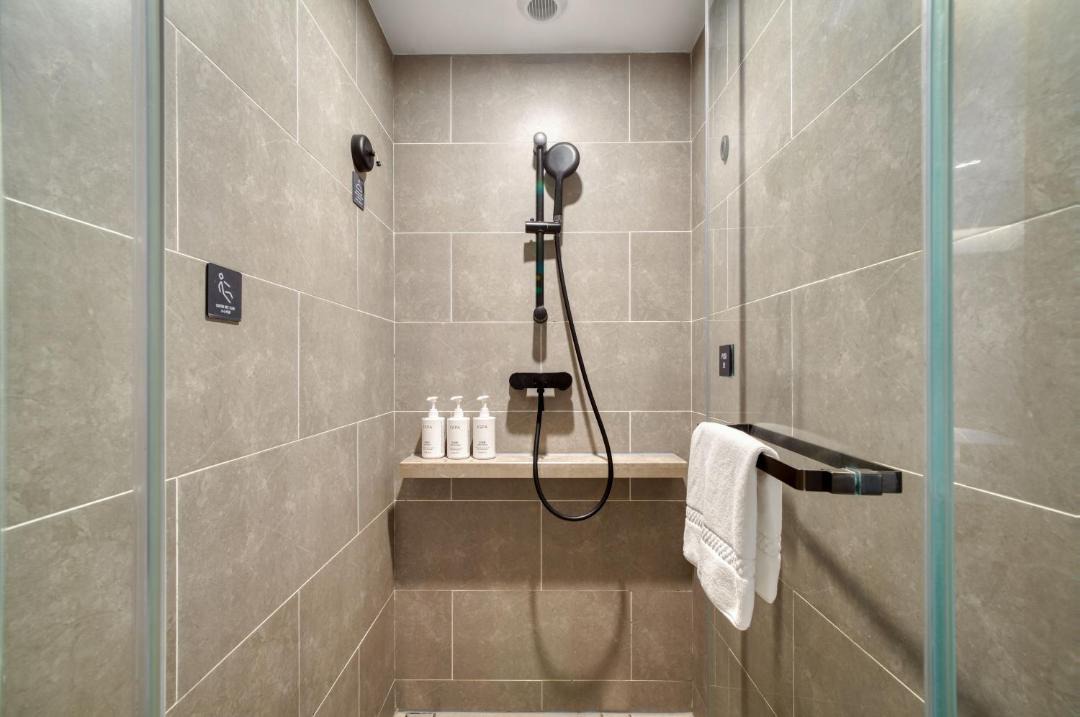 Photo of Bathroom in Downtown Hangzhou
