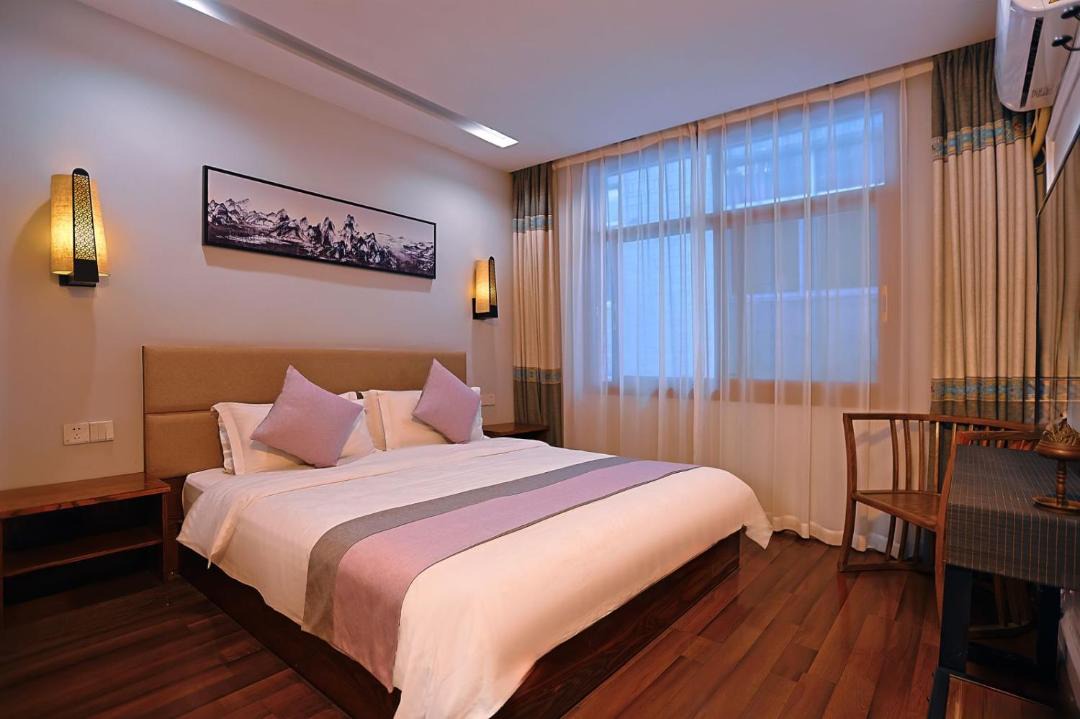 Photo of Bedroom in Fenghuang