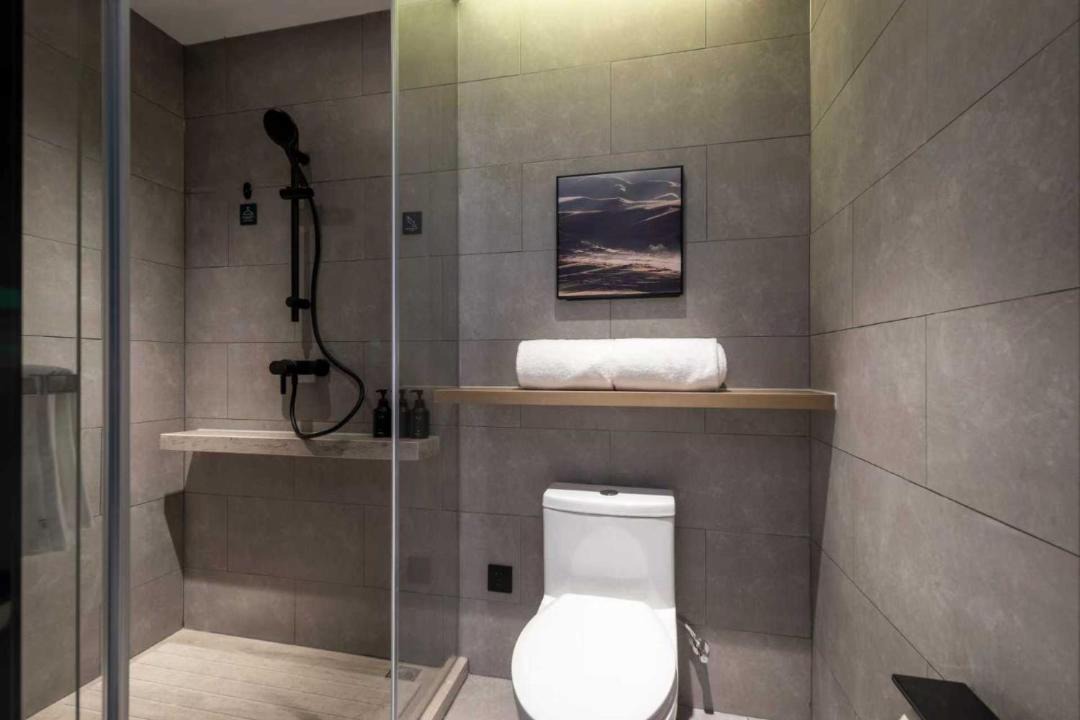 Photo of Bathroom in Shaoxing City Center