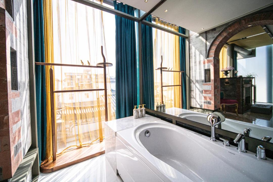 Photo of Bathroom in Dali Town