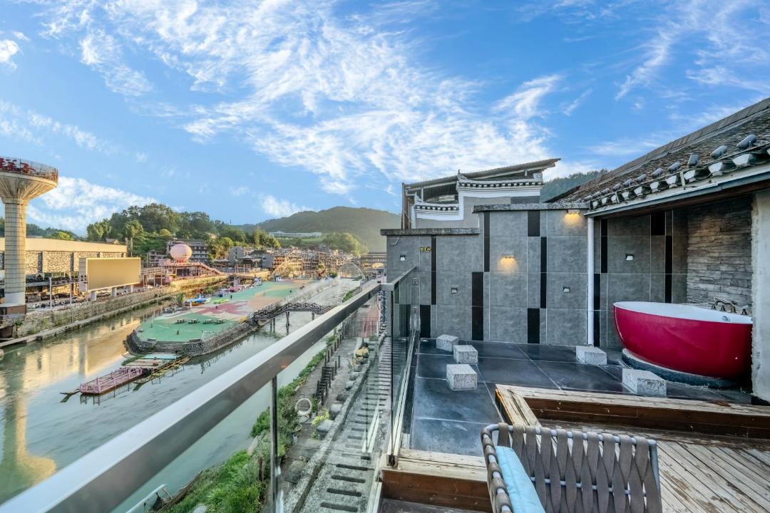 Photo of Others in Fenghuang