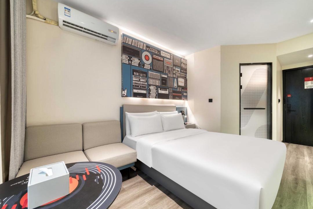 Photo of Bedroom in Xihu