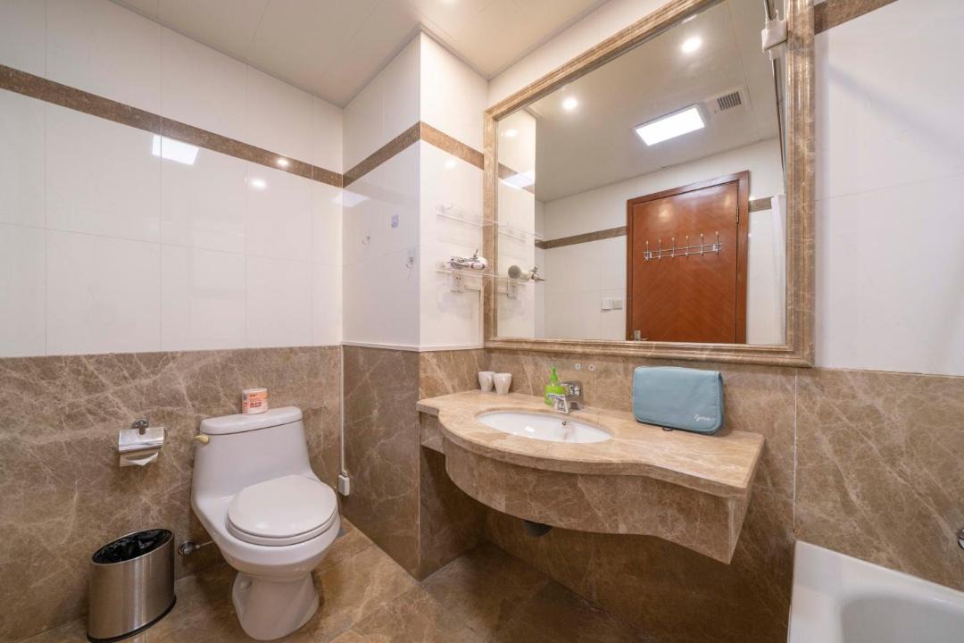 Photo of Bathroom in Xujiahui